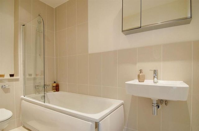  Image of 2 bedroom Flat to rent in Dereham Place London EC2A at Dereham Place  London, EC2A 3HJ