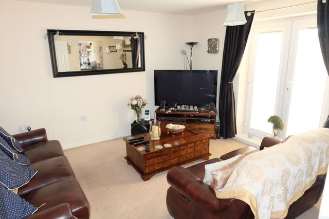  Image of 2 bedroom Flat for sale in Design Close Bromsgrove B60 at Design Close  Bromsgrove, B60 3GS