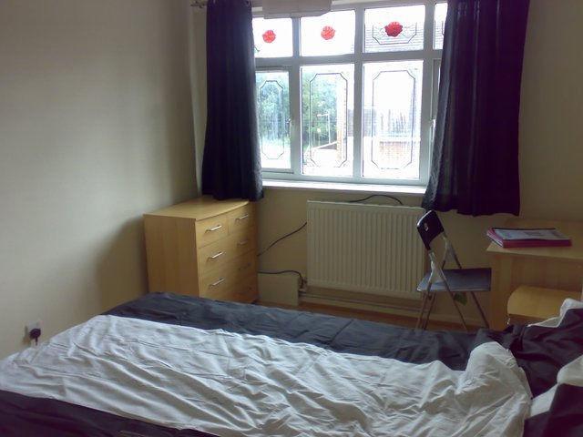  Image of 2 bedroom Flat to rent in Devereux Road West Bromwich B70 at West Bromwich  Sandwell, B70 6RN