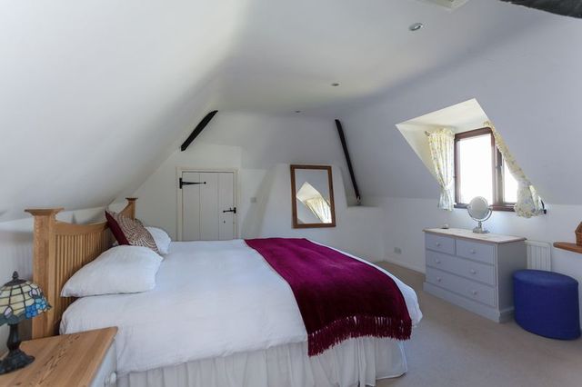  Image of 3 bedroom Detached house for sale in Dinton Dinton Aylesbury HP17 at Dinton Aylesbury, HP17 8UR
