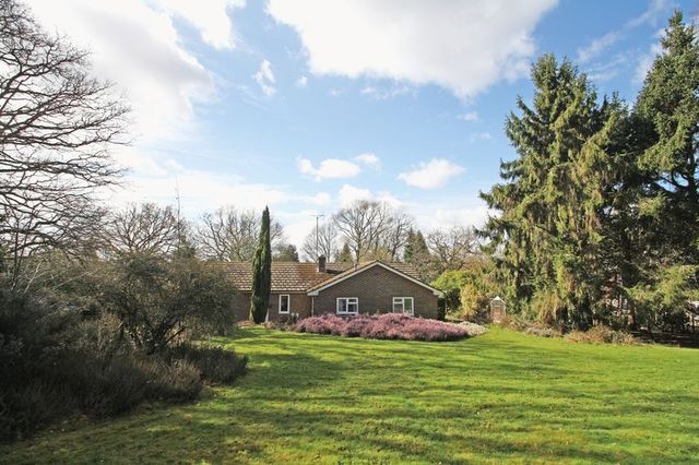  Image of 2 bedroom Detached house for sale in East Grinstead RH19 at East Grinstead, RH19 3PR