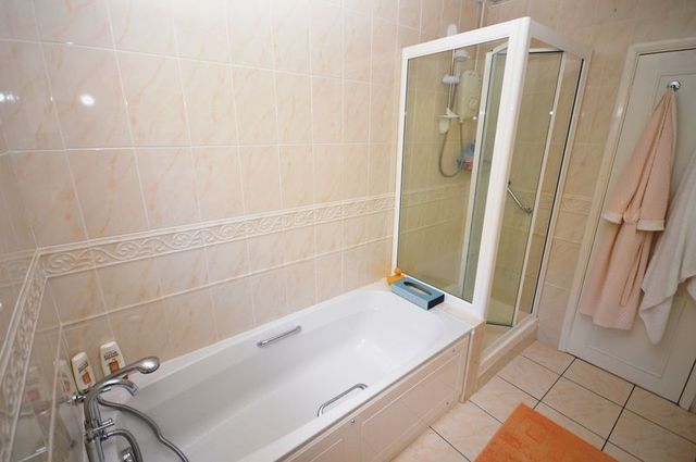  Image of 3 bedroom Detached house for sale in Downside Hindhead GU26 at Downside Beacon Hill Hindhead, GU26 6RR