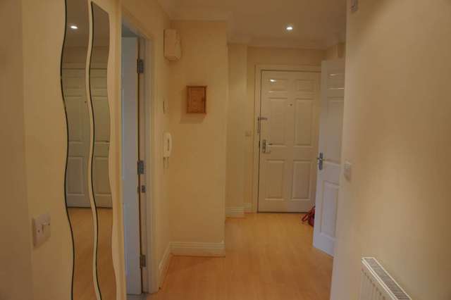  Image of 2 bedroom Apartment to rent in Brewer Road Crawley RH10 at Downy Lodge Crawley Crawley, RH10 6HF