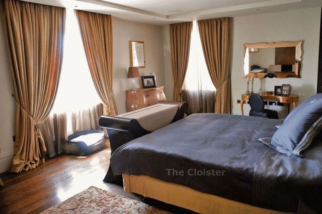  Image of 5 bedroom Flat for sale in Duchess of Bedfords Walk London W8 at Duchess of Bedfords Walk  London, W8 7QQ