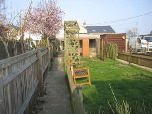 Image of 3 bedroom Cottage for sale in The Garretts Coronation Street Fairford GL7 at Fairford Gloucestershire, GL7 4JF