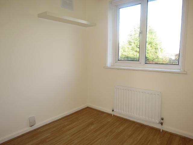  Image of 3 bedroom Semi-Detached house to rent in Easby Crescent Morden SM4 at Morden  London, SM4 6SB