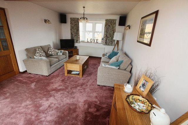  Image of 3 bedroom Detached house to rent in East End Long Clawson Melton Mowbray LE14 at East End  Long Clawson, LE14 4NG