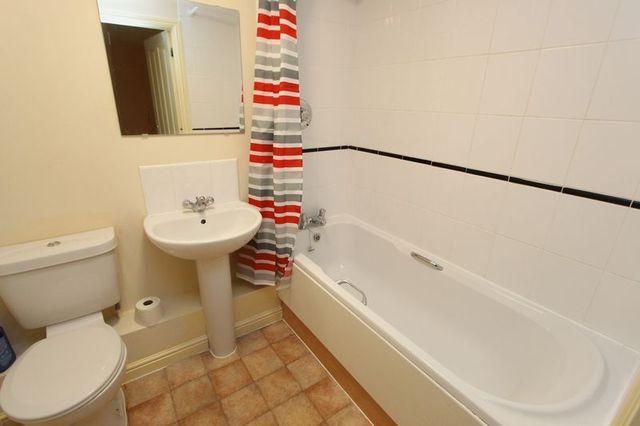 Image of 1 bedroom Flat to rent in Hoddinott Road Eastleigh SO50 at Hoddinott Road  Eastleigh, SO50 5SN