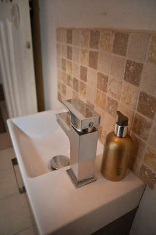 Image of 5 bedroom Detached house for sale in Eastwood Road Leigh-on-Sea SS9 at Leigh-on-Sea Leigh-on-Sea, SS9 3AB