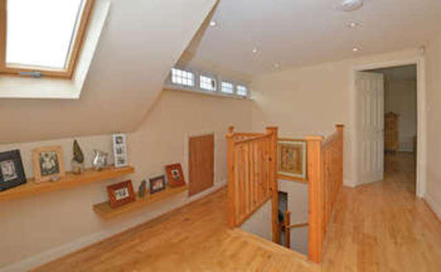  Image of 5 bedroom Detached house for sale in Eastwood Road Leigh-on-Sea SS9 at Leigh-on-Sea Leigh-on-Sea, SS9 3AB