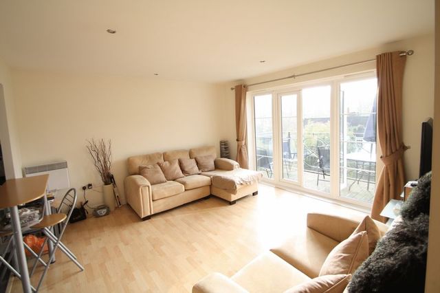  Image of 2 bedroom Flat to rent in Ebberns Road Hemel Hempstead HP3 at Ebberns Road  Hemel Hempstead, HP3 9HE