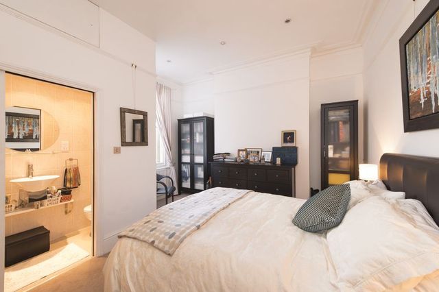 Image of 3 bedroom Property to rent in Elgin Avenue London W9 at Elgin Avenue  London, W9 1JG