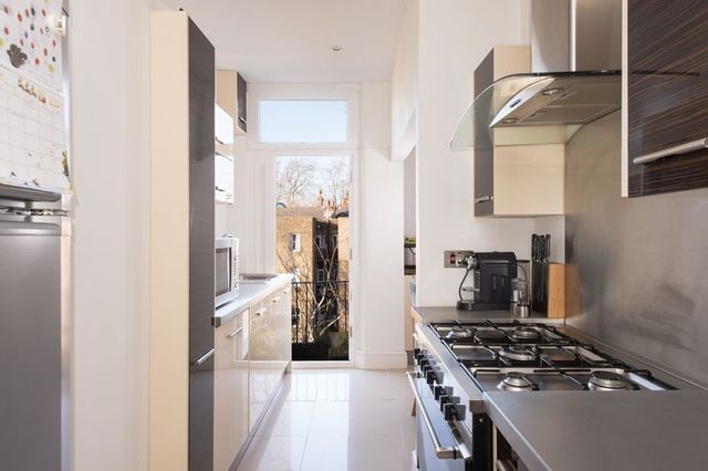  Image of 3 bedroom Property to rent in Elgin Avenue London W9 at Elgin Avenue  London, W9 1JG