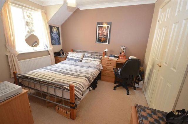  Image of 3 bedroom Terraced house for sale in Elm Road Brixham TQ5 at Elm Road  Brixham, TQ5 0DH