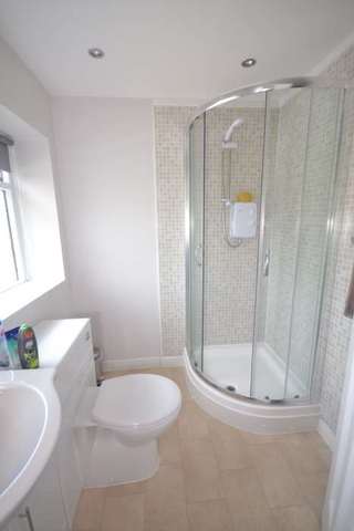  Image of 1 bedroom House Share to rent in Elm Road Earley Reading RG6 at Elm Road  Reading, RG6 5TR