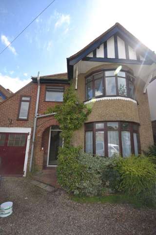  Image of 1 bedroom House Share to rent in Elm Road Earley Reading RG6 at Elm Road  Reading, RG6 5TR