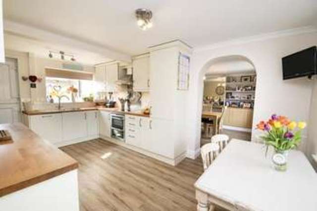  Image of 4 bedroom Semi-Detached house for sale in Emmens Close Checkendon Reading RG8 at Checkendon  Reading, RG8 0TU