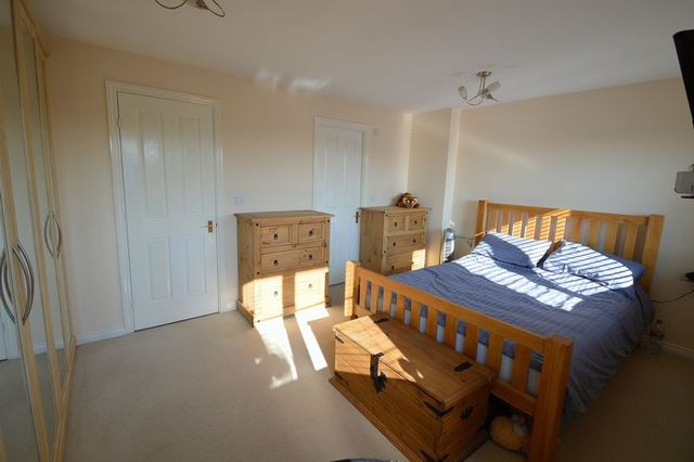  Image of 4 bedroom Terraced house for sale in Evesham Road Redditch B97 at Evesham Road Crabbs Cross Redditch, B97 5JN