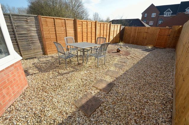  Image of 4 bedroom Terraced house for sale in Evesham Road Redditch B97 at Evesham Road Crabbs Cross Redditch, B97 5JN