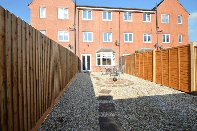  Image of 4 bedroom Terraced house for sale in Evesham Road Redditch B97 at Evesham Road Crabbs Cross Redditch, B97 5JN