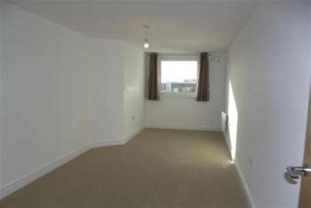  Image of 1 bedroom Flat to rent in Red Lion Lane Exeter EX1 at Exeter, EX1 2FG