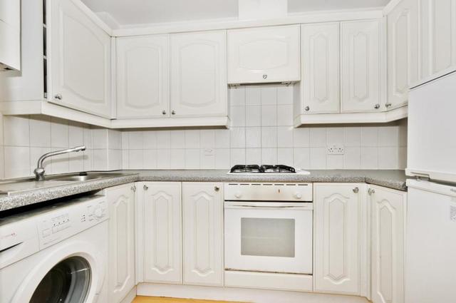  Image of 2 bedroom Flat to rent in Exeter Road London NW2 at Mapesbury London Fortune Green, NW2 3UG