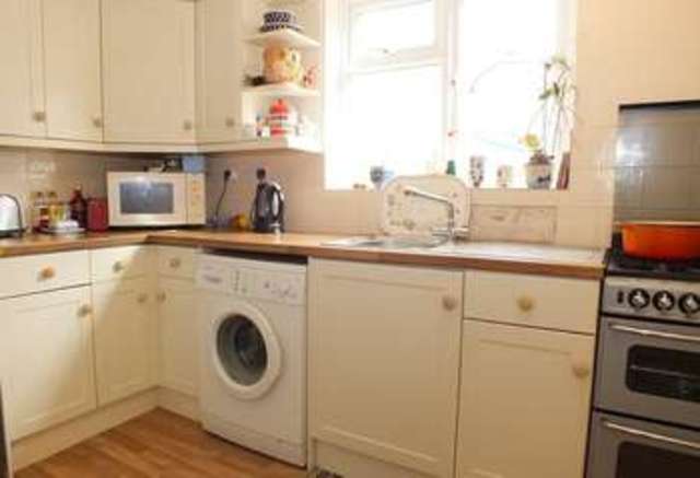  Image of 3 bedroom Detached house for sale in Southampton Street Faringdon SN7 at Faringdon Oxfordshire, SN7 7AZ