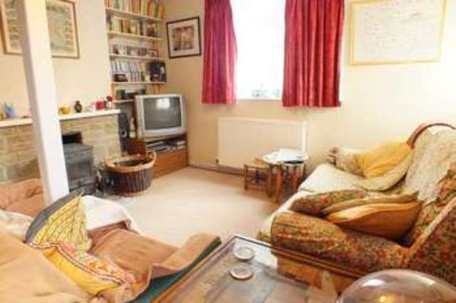  Image of 3 bedroom Detached house for sale in Southampton Street Faringdon SN7 at Faringdon Oxfordshire, SN7 7AZ