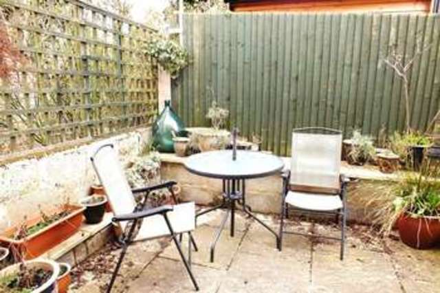  Image of 3 bedroom Detached house for sale in Southampton Street Faringdon SN7 at Faringdon Oxfordshire, SN7 7AZ