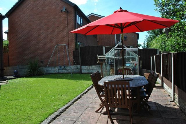  Image of 4 bedroom Detached house for sale in Ffordd Mailyn Wrexham LL13 at Ffordd Mailyn  Wrexham, LL13 7JB