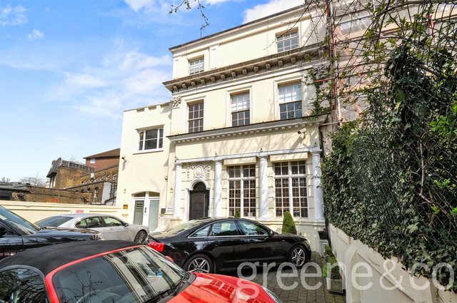  Image of 4 bedroom Flat to rent in Finchley Road London NW8 at St. Johns Wood London St John