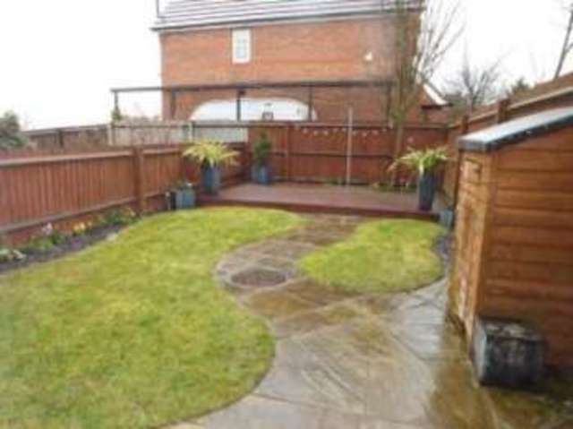  Image of 3 bedroom Town House for sale in Fisher Close Sutton-in-Ashfield NG17 at Sutton-in-Ashfield Nottinghamshire Stanton Hill, NG17 2AA