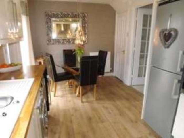  Image of 3 bedroom Town House for sale in Fisher Close Sutton-in-Ashfield NG17 at Sutton-in-Ashfield Nottinghamshire Stanton Hill, NG17 2AA