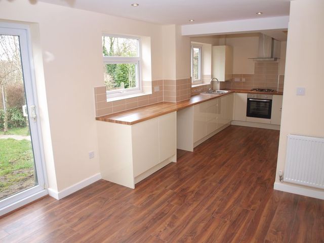  Image of 4 bedroom Detached house to rent in Fisherfield Rochdale OL12 at Fisherfield Norden Rochdale, OL12 7QS