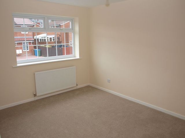  Image of 4 bedroom Detached house to rent in Fisherfield Rochdale OL12 at Fisherfield Norden Rochdale, OL12 7QS