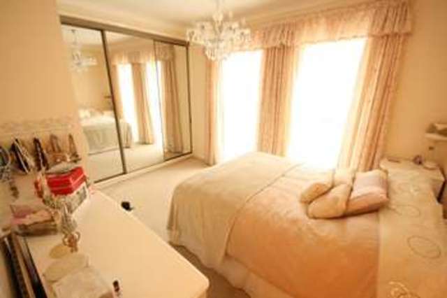  Image of 2 bedroom Flat to rent in Higher Lincombe Road Torquay TQ1 at Higher Lincombe Road TORQUAY Devon, TQ1 2EX