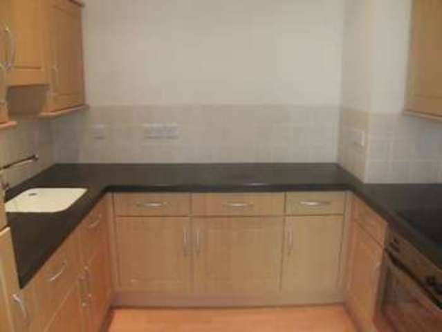  Image of 1 bedroom Flat to rent in South Parade Wakefield WF1 at Wakefield Wakefield, WF1 1LR
