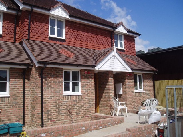  Image of 1 bedroom Cottage to rent in Florence Cottages Wembley Gardens Lancing BN15 at Lancing, BN15 9WF