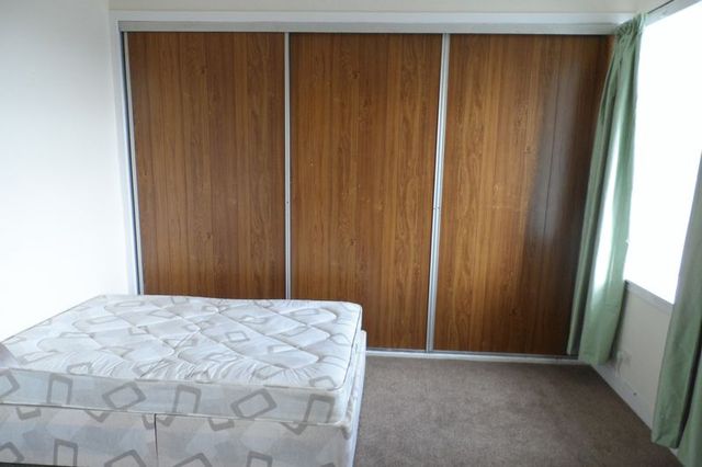 Image of Flat to rent in Forth Place Burntisland KY3 at Forth Place  Burntisland, KY3 9DR
