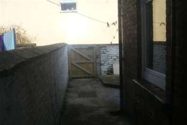  Image of 2 bedroom Terraced house to rent in Foster Street Denton Manchester M34 at Manchester, M34 6HF