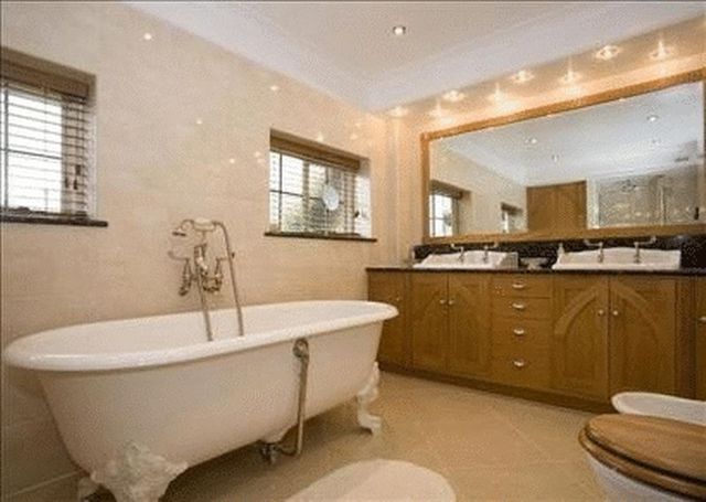  Image of 5 bedroom Detached house to rent in Fredley Park Mickleham Dorking RH5 at Fredley Park  MICKLEHAM, RH5 6DD