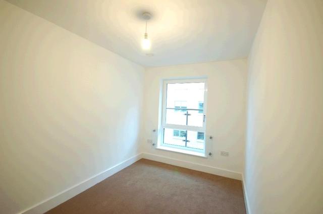  Image of 2 bedroom Property to rent in Tudor Road Reading RG1 at Friary Court Tudor Road Reading Reading, RG1 1NH