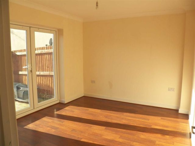  Image of 4 bedroom Property for sale in Fronhaul Felinfoel Llanelli SA14 at Fronhaul Swiss Valley Swiss Valley, SA14 8LF