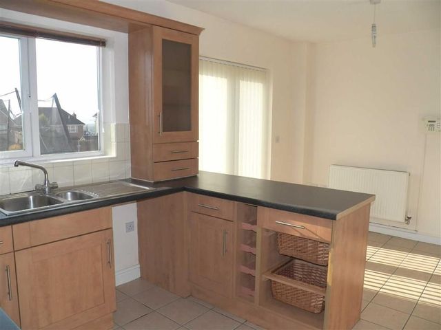  Image of 4 bedroom Property for sale in Fronhaul Felinfoel Llanelli SA14 at Fronhaul Swiss Valley Swiss Valley, SA14 8LF