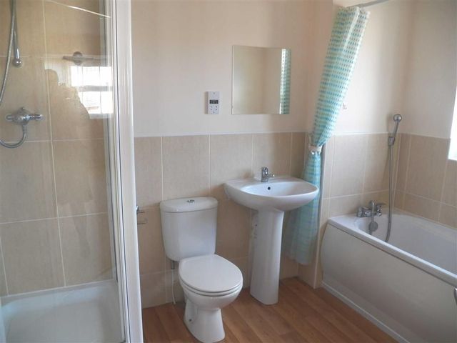  Image of 4 bedroom Property for sale in Fronhaul Felinfoel Llanelli SA14 at Fronhaul Swiss Valley Swiss Valley, SA14 8LF