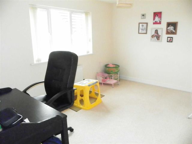  Image of 4 bedroom Property for sale in Fronhaul Felinfoel Llanelli SA14 at Fronhaul Swiss Valley Swiss Valley, SA14 8LF