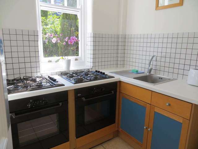  Image of Studio flat to rent in Fulham Palace Road London W6 at Fulham Palace Road Hammersmith London, W6 9HH