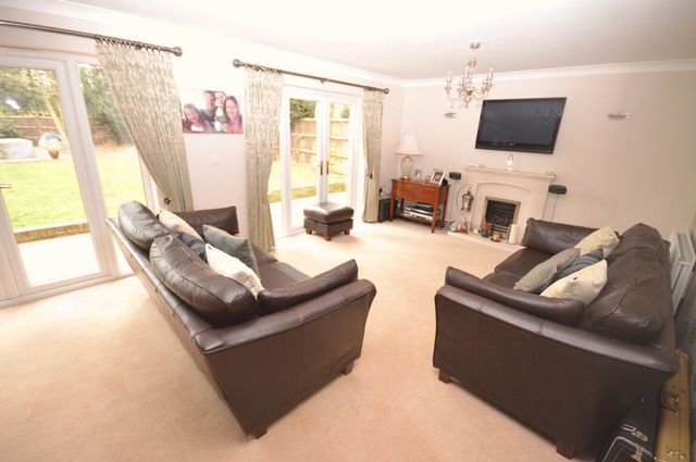  Image of 4 bedroom Detached house for sale in Furze Vale Road Headley Down Bordon GU35 at Furze Vale Road Headley Down Headley Down, GU35 8EP