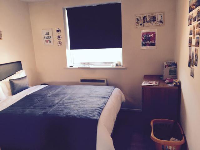  Image of 1 bedroom Flat to rent in Felixstowe Court London E16 at London  London, E16 2RR