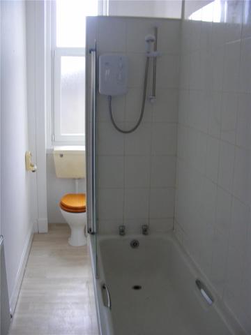  Image of 2 bedroom Flat to rent in Garthland Drive Dennistoun Glasgow G31 at Dennistoun Glasgow Glasgow, G31 2SG